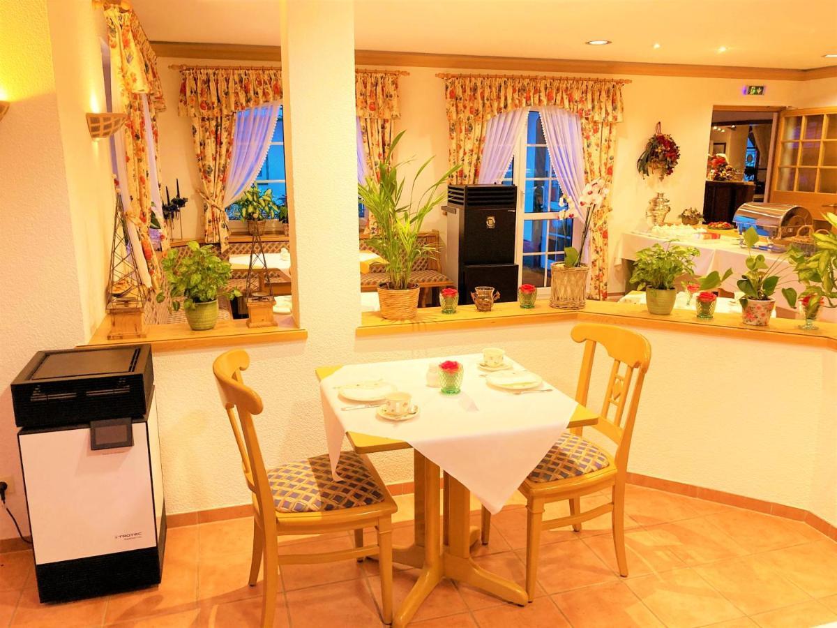 Landhaus Mueritzgarten Hotel Garni Röbel 외부 사진