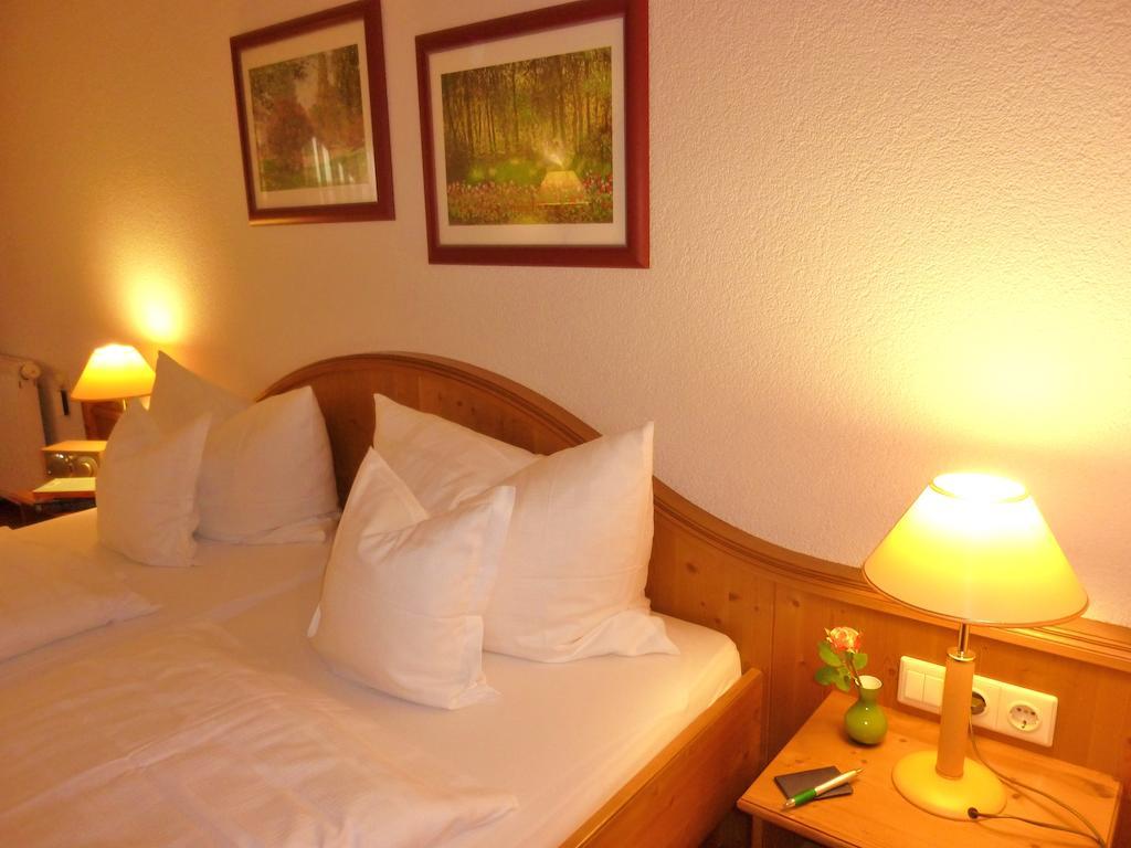 Landhaus Mueritzgarten Hotel Garni Röbel 객실 사진