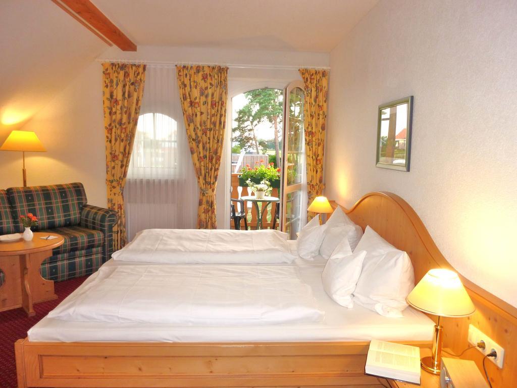 Landhaus Mueritzgarten Hotel Garni Röbel 객실 사진