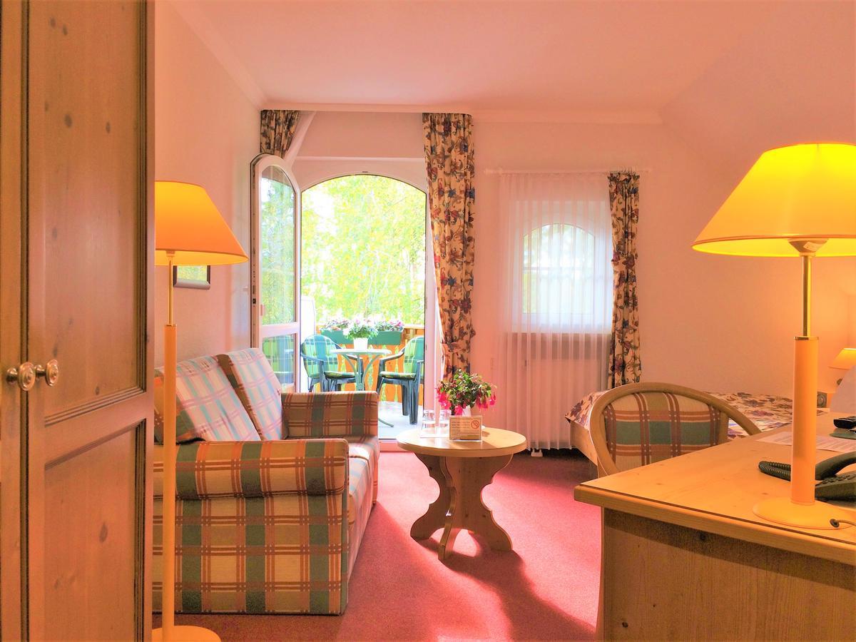 Landhaus Mueritzgarten Hotel Garni Röbel 외부 사진