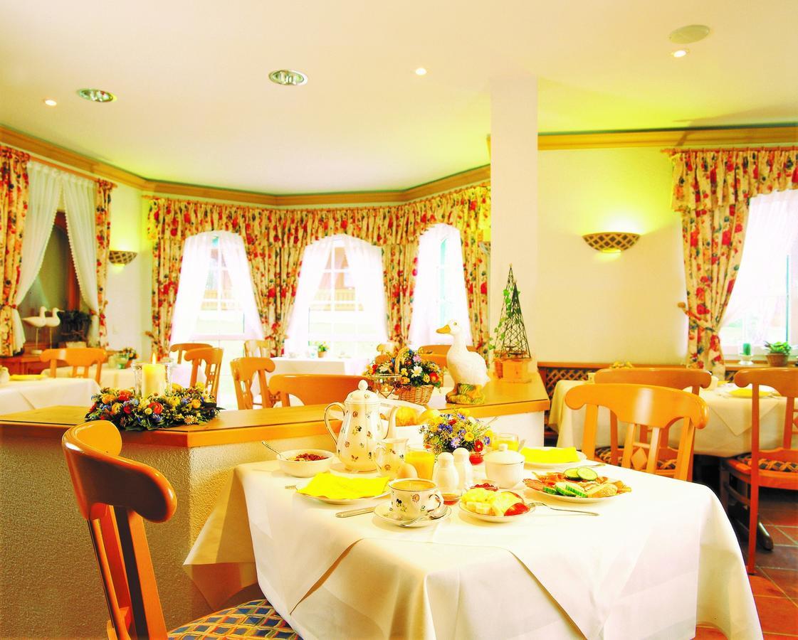 Landhaus Mueritzgarten Hotel Garni Röbel 외부 사진