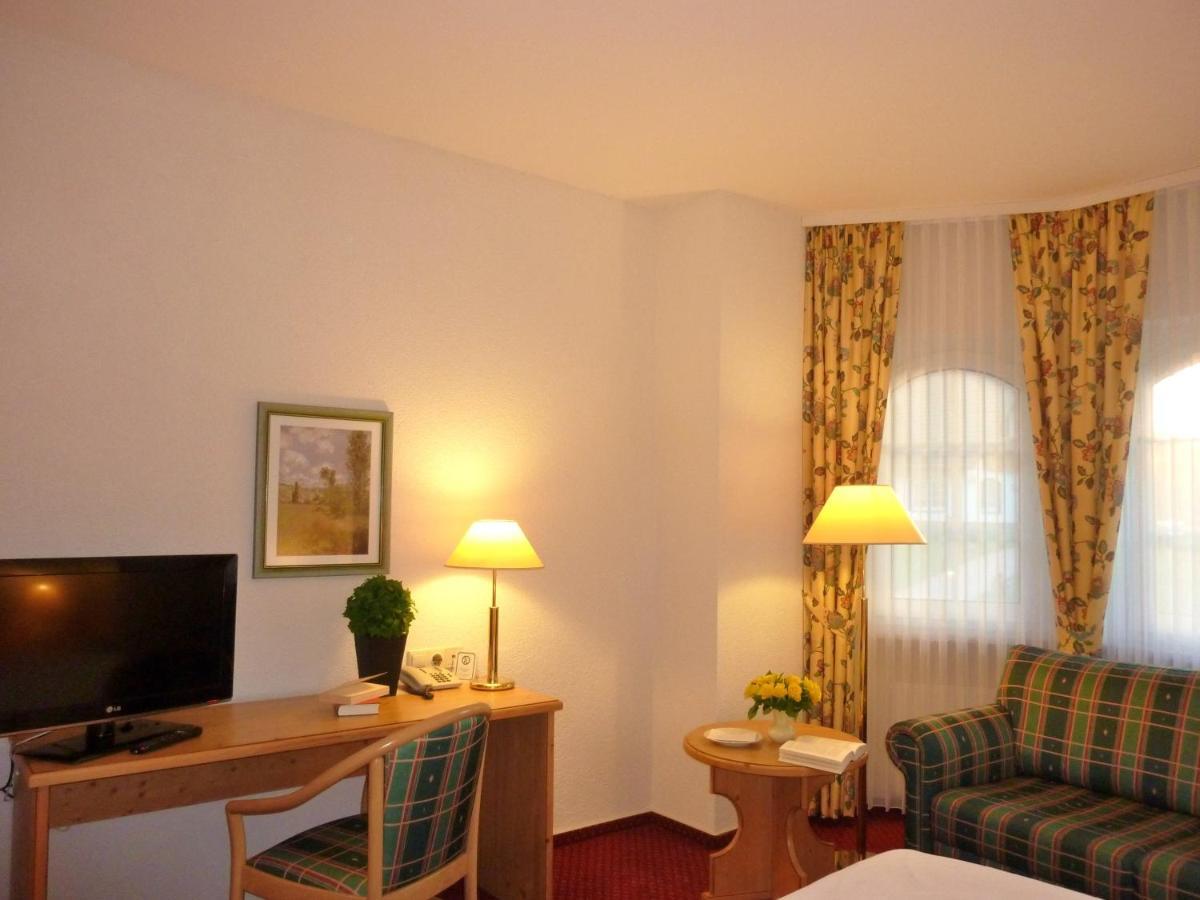 Landhaus Mueritzgarten Hotel Garni Röbel 외부 사진